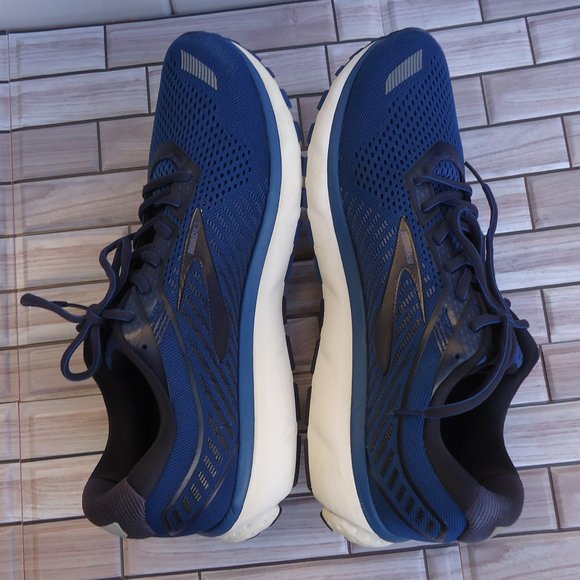 SIZE 14. BROOKS GOST 12 Men’s Athletic Running sneakers shoes. - Picture 6 of 16